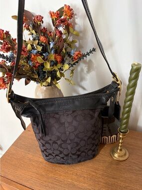 Coach vintage bucket bag